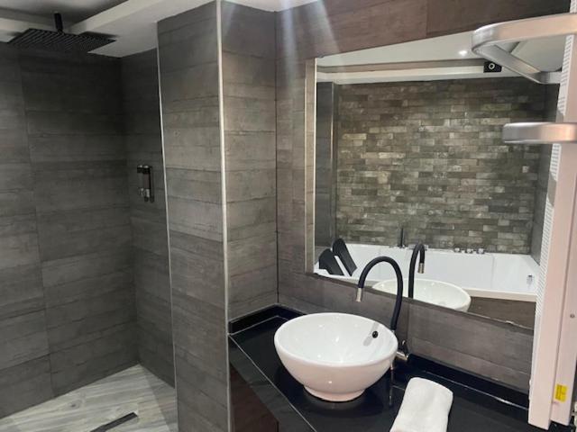 Apartamentos Las 7 Esencias Linares  Exteriér fotografie